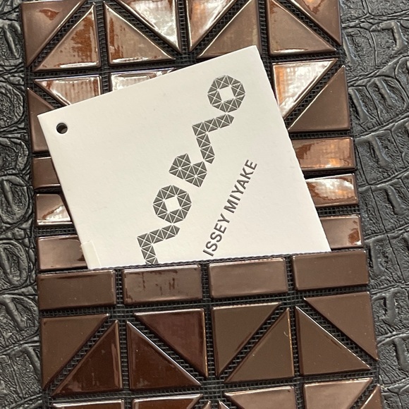 BAO BAO ISSEY MIYAKE CARD WALLET - Picture 3 of 7